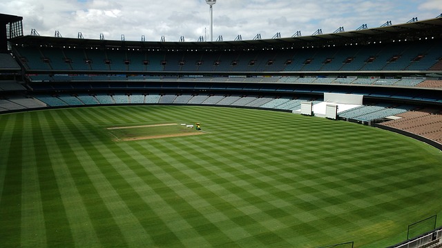 马切吉亚尼：奥古斯托客串不了右路；索默的扑救有问题