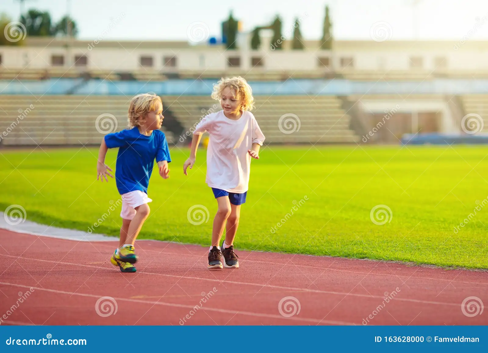 掘金约基奇豪取三双助球队胜快船