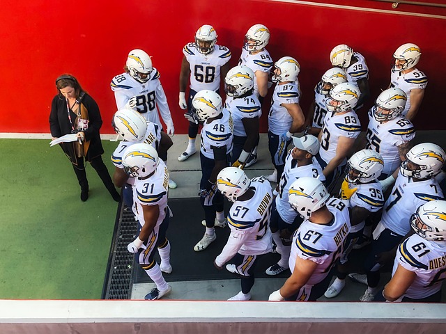 欧冠积分榜分析：各队晋级形势紧张,