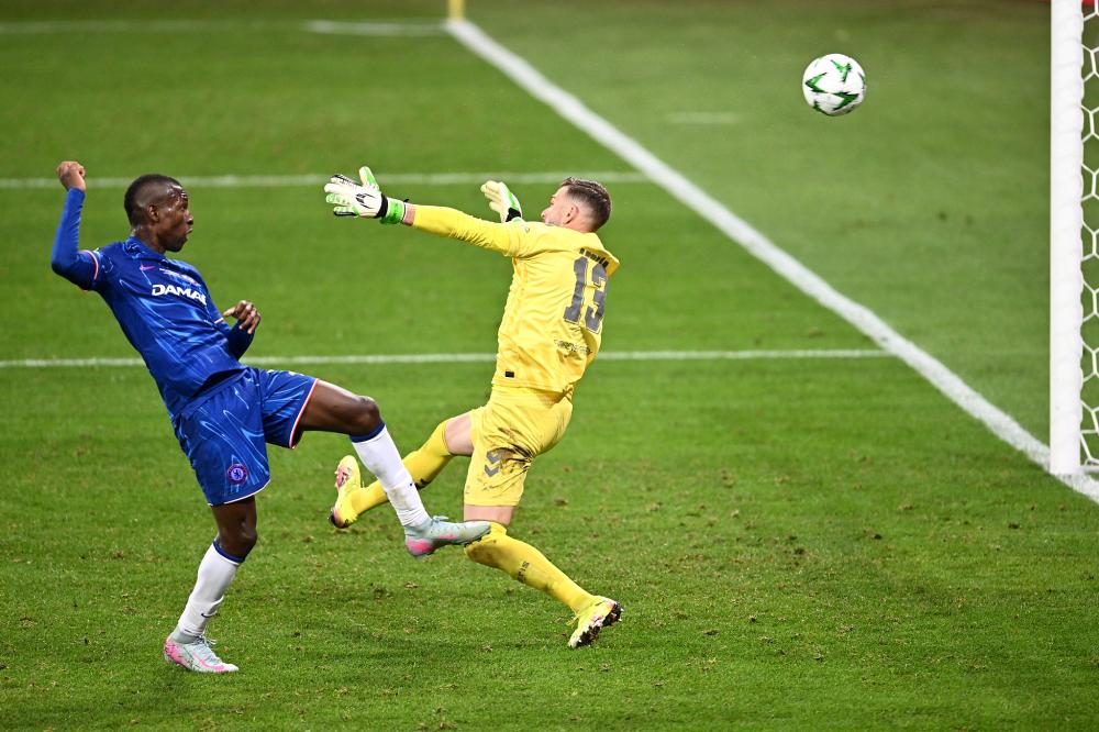 U19世锦赛，中国女排开门红！但黄悦鑫退步，全队一传防守需提高